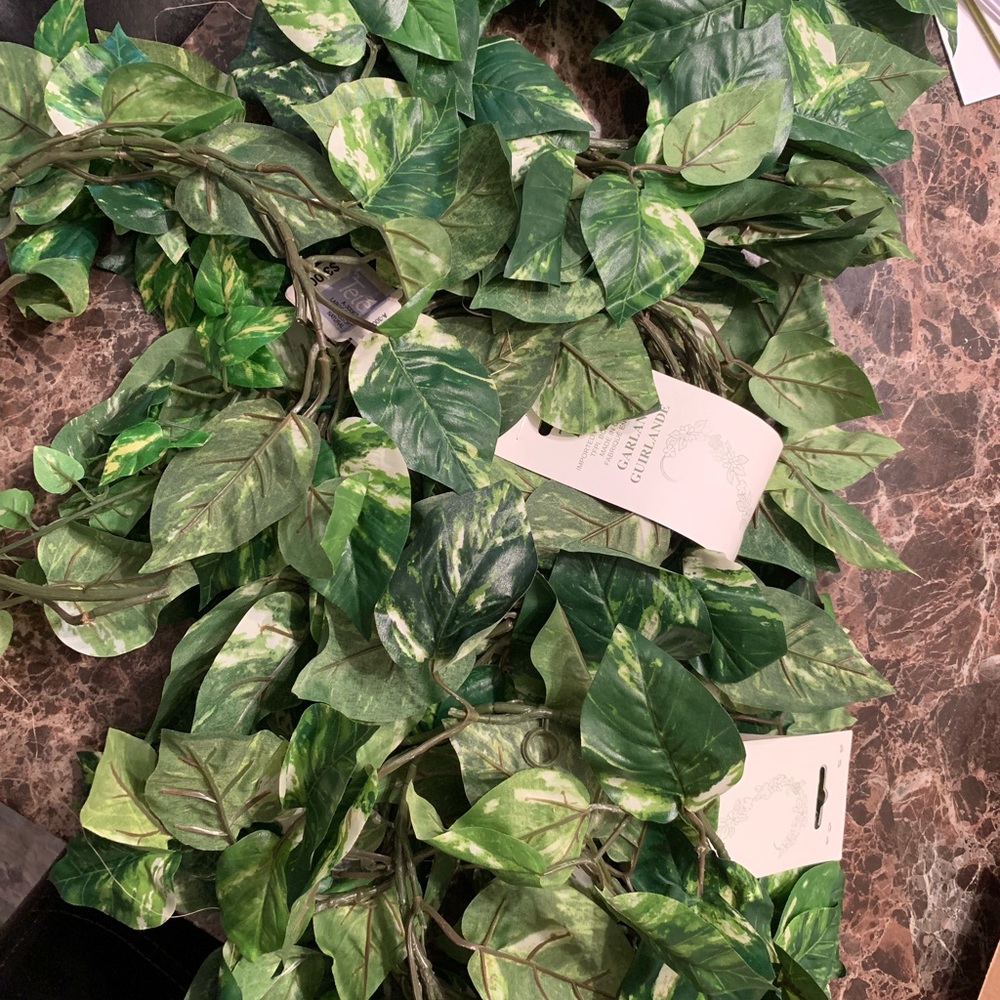 Ivy garland